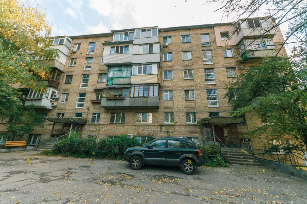 Прекрасная Квартира У Метро Политехнический Институт Kyiv Exterior photo